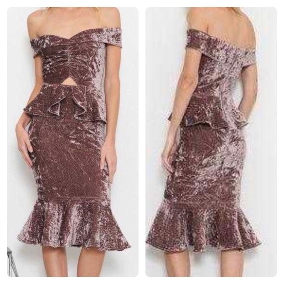 L’ Atiste Lavender Crushed Velvet Off the Shoulder Midi Dress size small summer - Picture 1 of 14